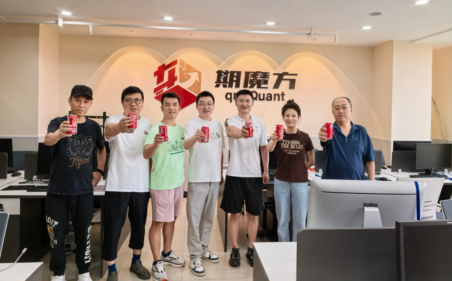 热烈祝贺期魔方杭州分公司盛大开业！